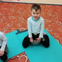 Jesličková jóga - únor. 2022