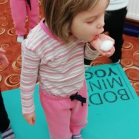 Jesličková jóga - únor. 2022