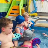 Jesličkové plavání