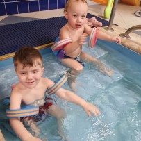 Jesličkové plavání