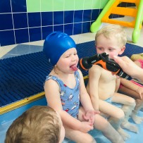 Jesličkové plavání