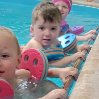 Jesličkové plavání