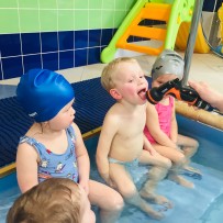 Jesličkové plavání