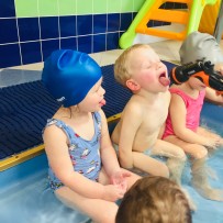 Jesličkové plavání