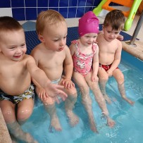 Jesličkové plavání