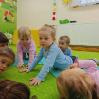 jogínci z jesliček