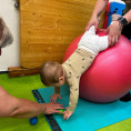 cvičení rodičů s dětmi - do 1 roku